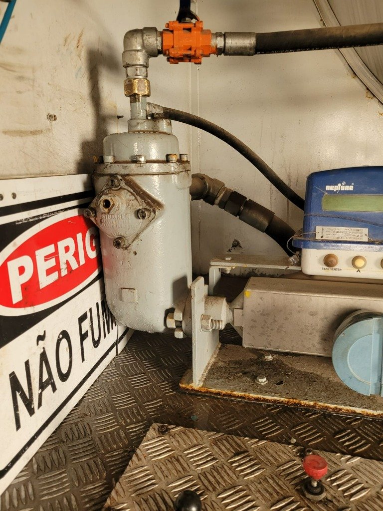 Detector portátil de gás combustível MetroTokyo marcando 0 PPM de inflamáveis